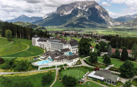 IMLAUER Hotel Schloss Pichlarn | 5-Sterne Hotel Österreich richard-schabetsberger-schloss-pichlarn-juli-2020-luftaufnahmen-004