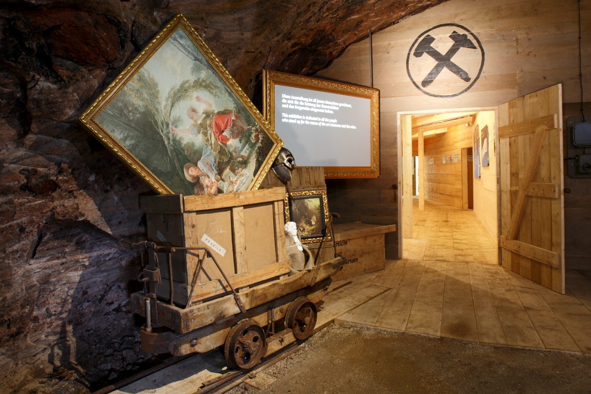 Ausstellung zur Raubkunst im Salzbergwerk Altaussee