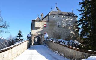 IMLAUER Hotel Schloss Pichlarn | 5-Sterne Hotel Österreich 01.burgzufahrt_burg-strechau