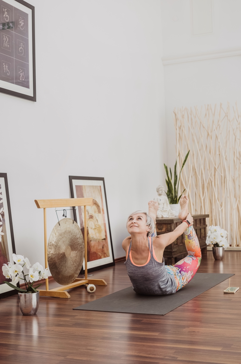 Bild: Yoga-Lehrerin Magdalena im Yoga-Studio