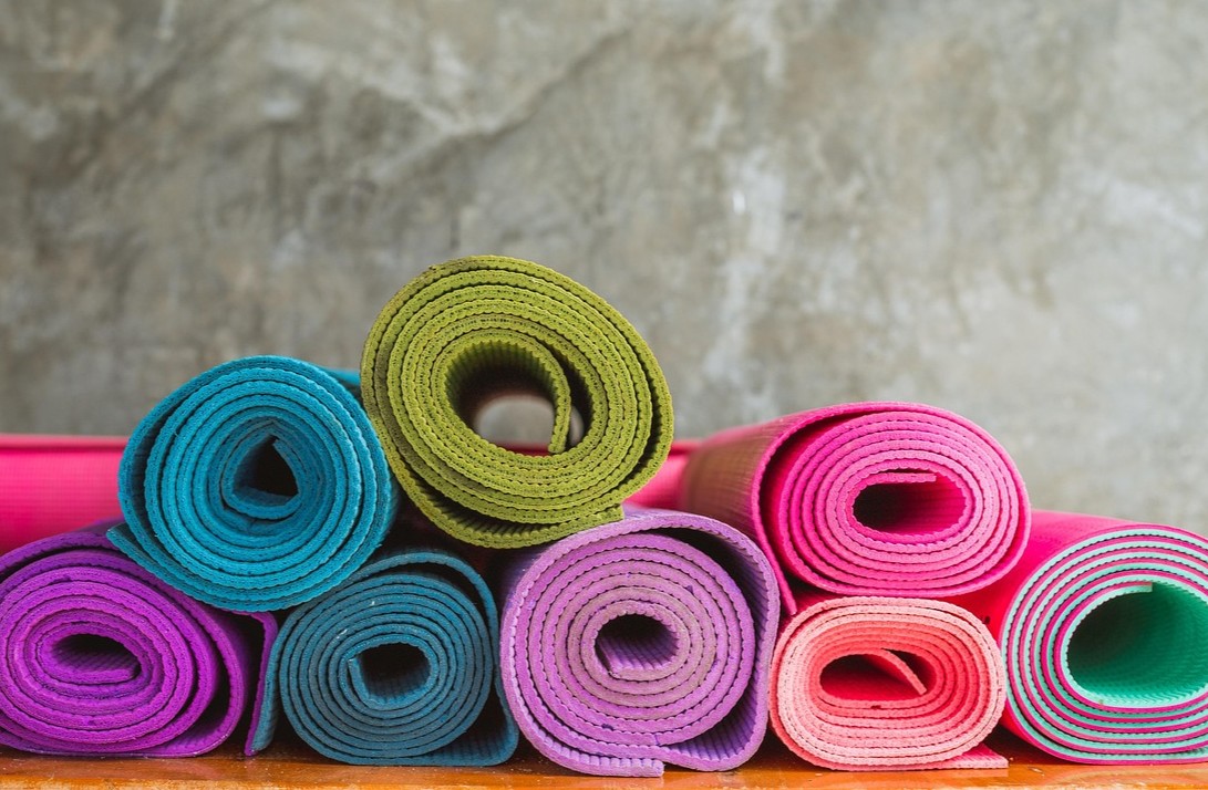 yoga-4650150_1280 2 web Bild: Fitness- und Yogamatten