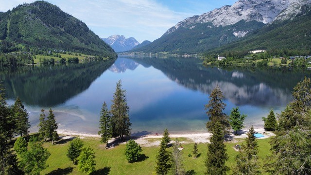 Tauchschule Grundlsee 3 Bild: Panoramablick über den Grundlsee
